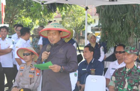 Riyono Caping Gerak Cepat Bantu Petani Ponorogo Hadapi Wabah Wereng
