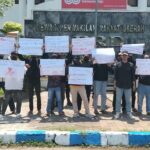 Mahasiswa Gedor DPRD Ponorogo, Soroti Dugaan Oknum Dewan Selingkuh
